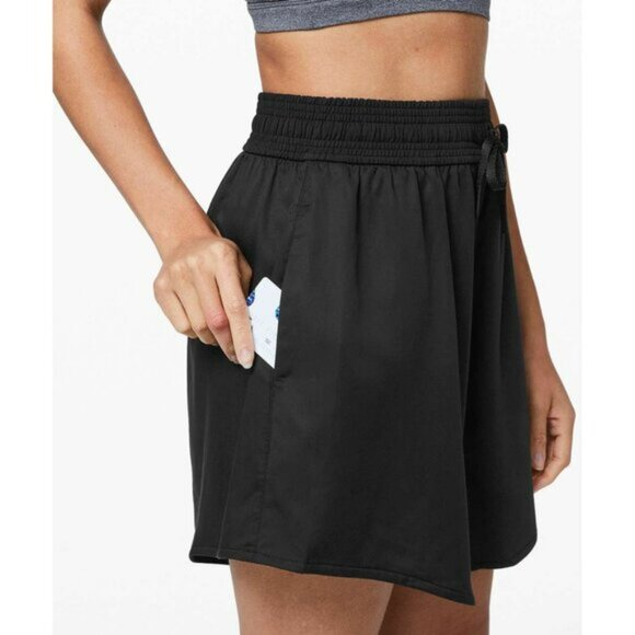 Lululemon Feeling Femme Short 5" | Charcoal | 4 - Picture 8 of 8